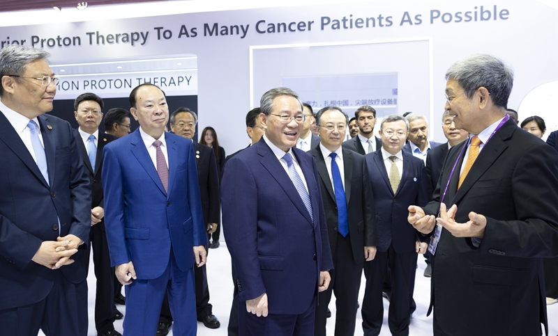 李強在第135屆中國進(jìn)出口商品交易會巡館時強調(diào)
讓廣交會這個“金字招牌”不斷煥發(fā)新的時代風(fēng)采「相關(guān)圖片」